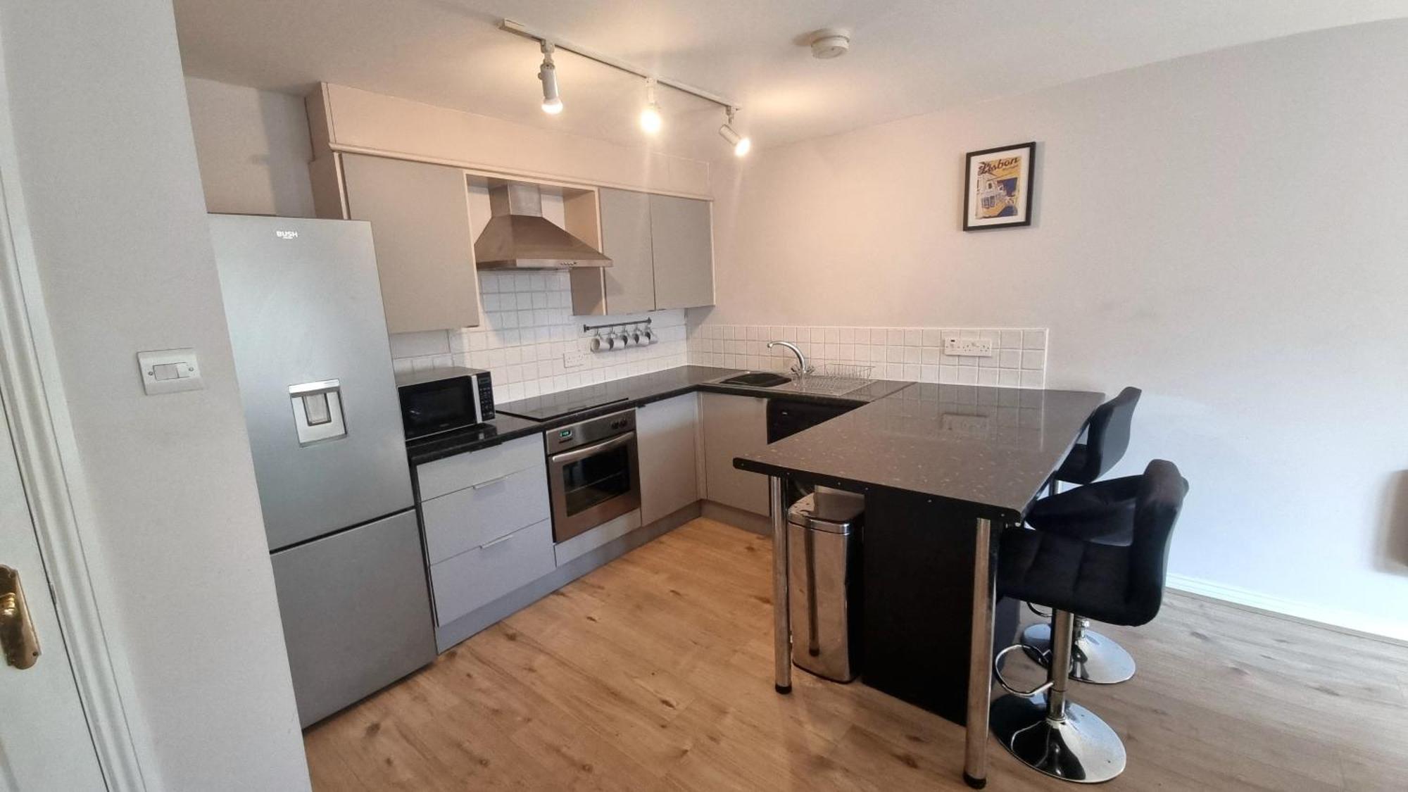 Cosy 2Br Modern Apt With Free Parking 利物浦 外观 照片