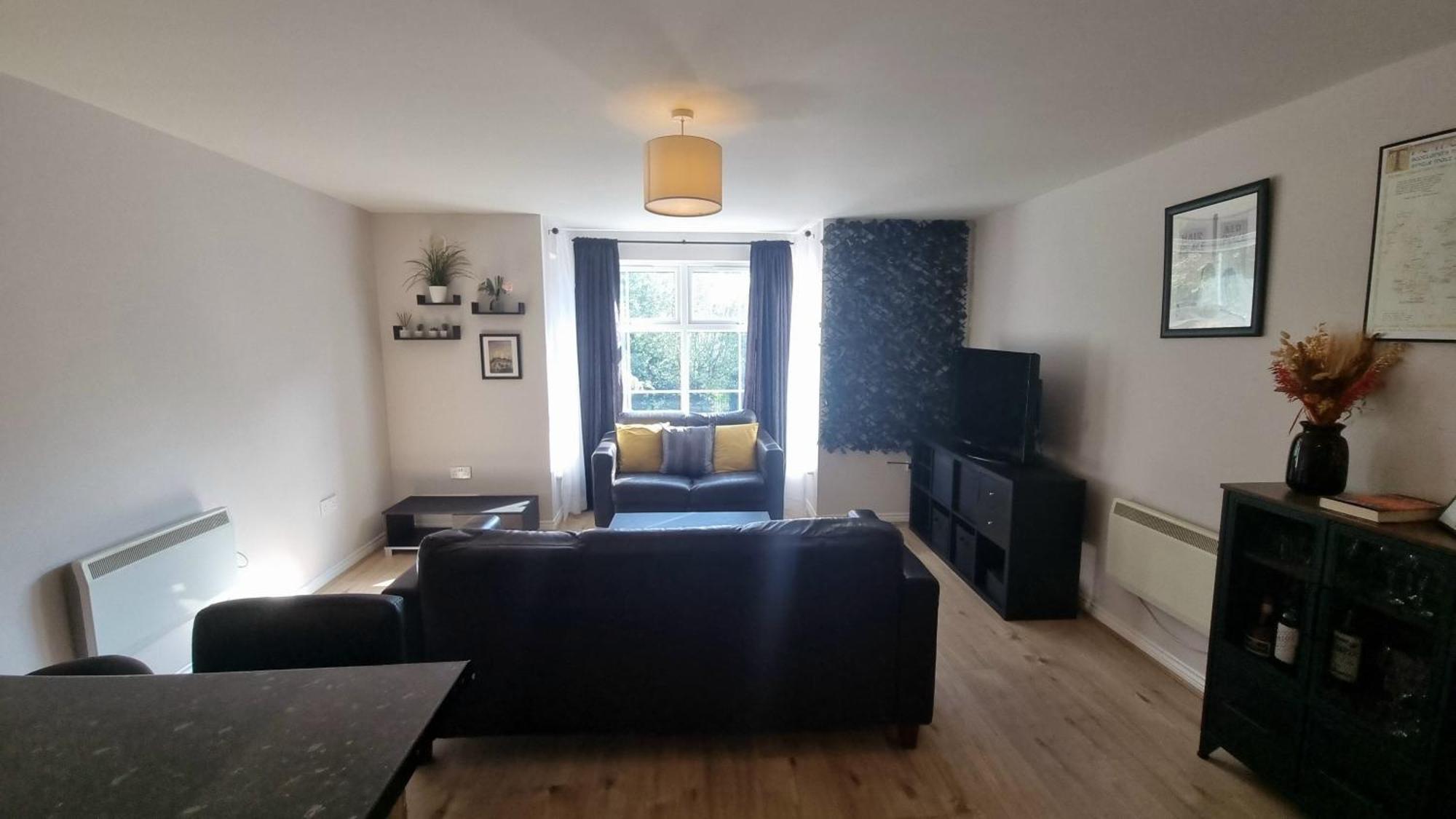 Cosy 2Br Modern Apt With Free Parking 利物浦 外观 照片